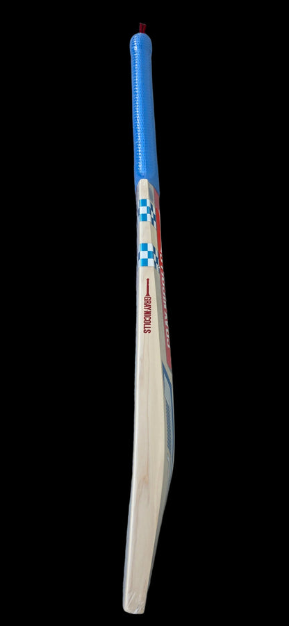 Gray-Nicolls Delta Limited Edition Cricket Bat